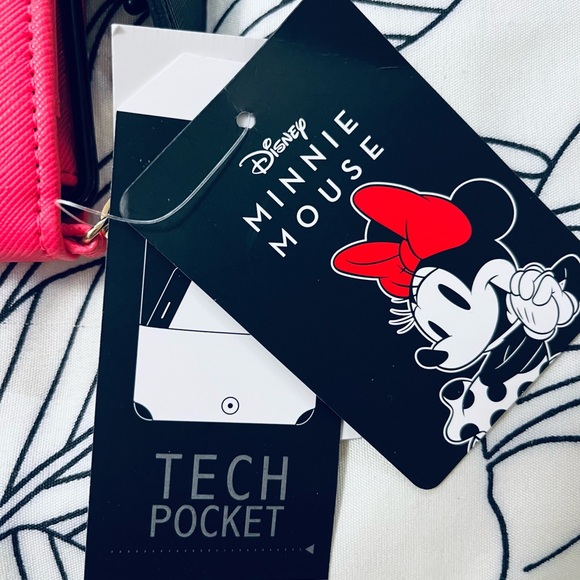 Disney MINNIE MOUSE Tech Wallet - Picture 2 of 9
